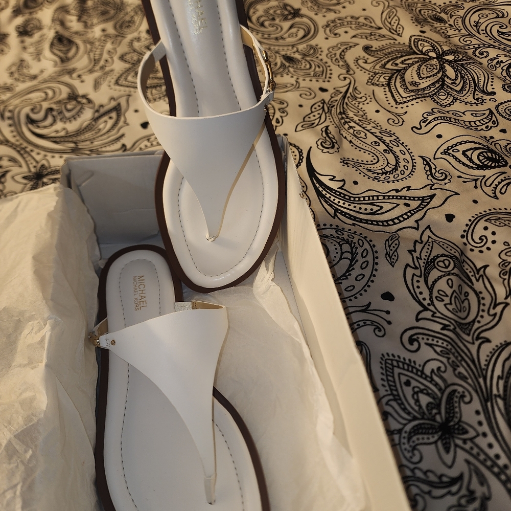 NIB Michael Kors Sandals